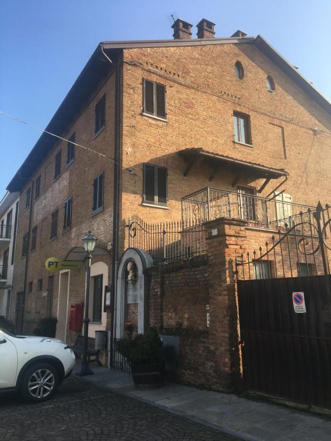 Takalcastel 2 Lägenhet Cisterna dʼAsti Exteriör bild