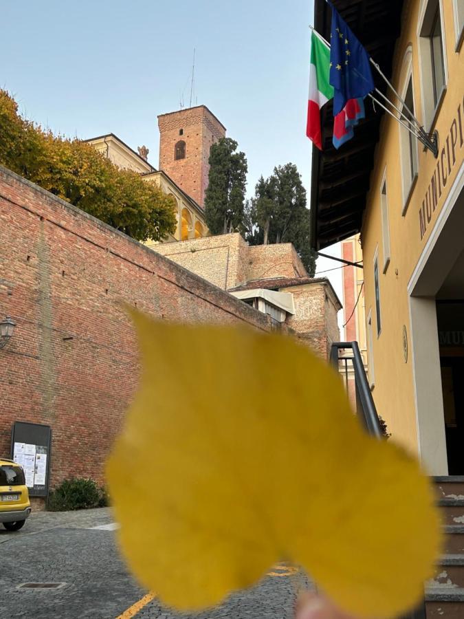 Takalcastel 2 Lägenhet Cisterna dʼAsti Exteriör bild